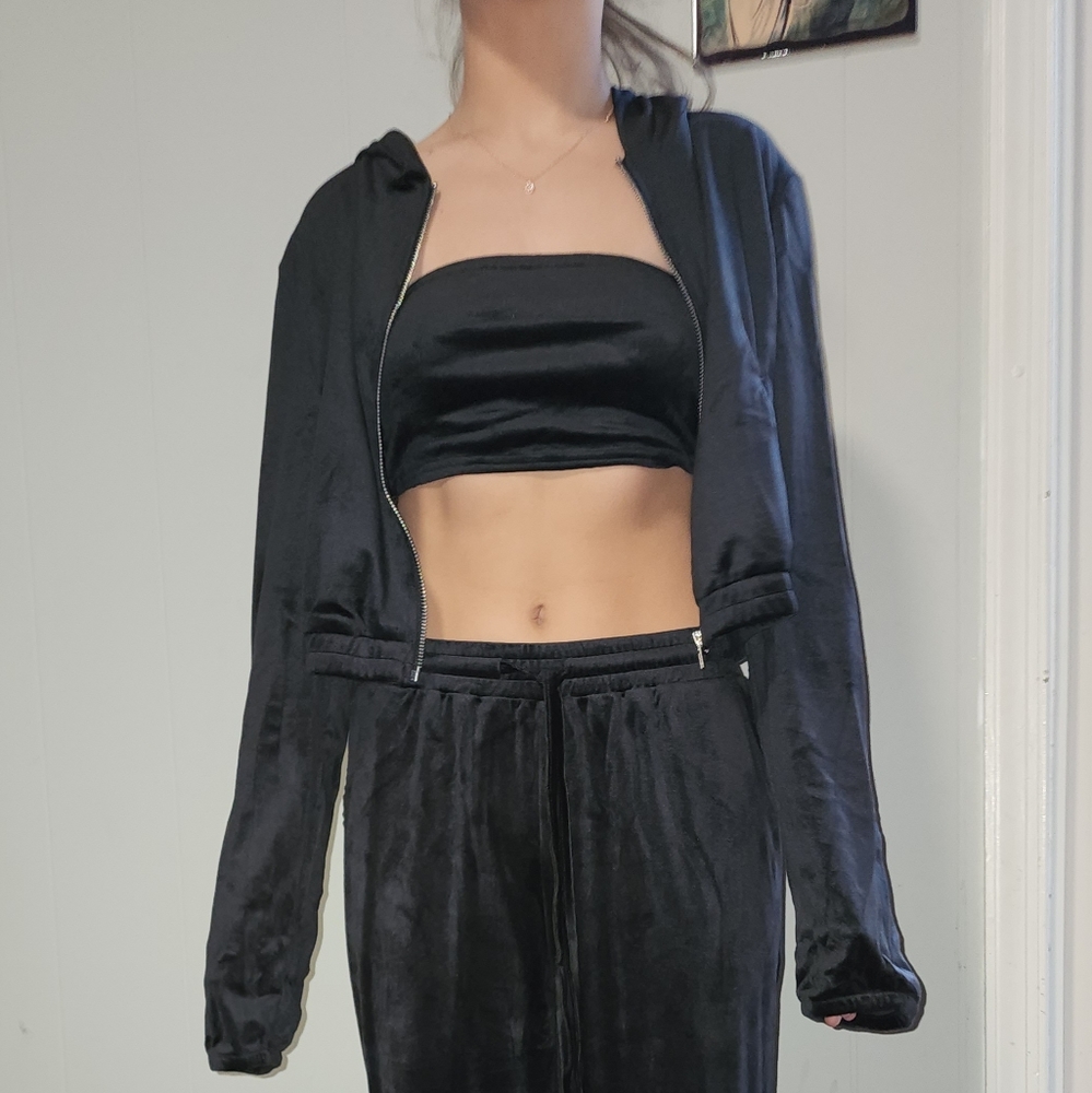NWT Dolls Kill Luxurious Soft Velor Black Pant And Jacket Set - Picture 2 of 13